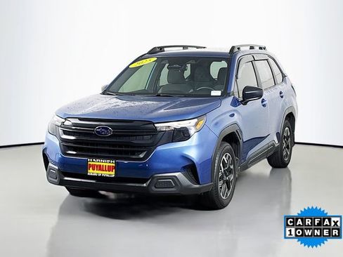 Used 2025 Subaru Forester image 3