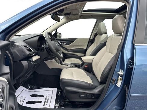 Used 2023 Subaru Forester Limited AWD/4WD image 5