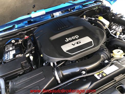 Used 2016 Jeep Wrangler Rubicon AWD/4WD image 22