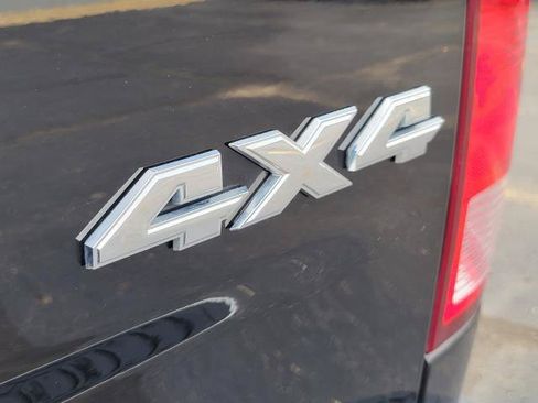 Used 2024 RAM 1500 Classic SLT AWD/4WD image 29