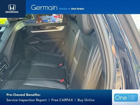Used 2024 Porsche Cayenne AWD/4WD image 16