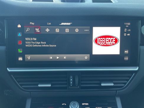 Certified 2023 Porsche Cayenne Platinum Edition image 38