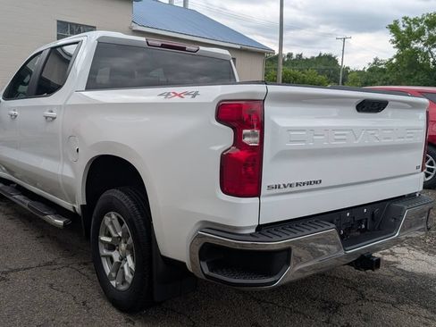Used 2024 Chevrolet Silverado 1500 LT AWD/4WD image 3