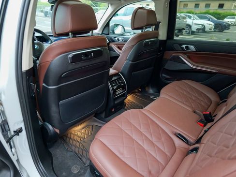 Used 2023 BMW X7 xDrive40i w/ Premium Package AWD/4WD image 26