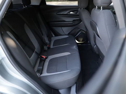Used 2025 Chevrolet TrailBlazer LT FWD image 25