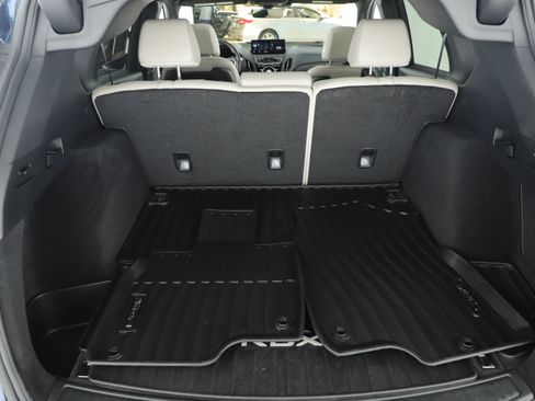 Used 2025 Acura RDX SH-AWD image 13