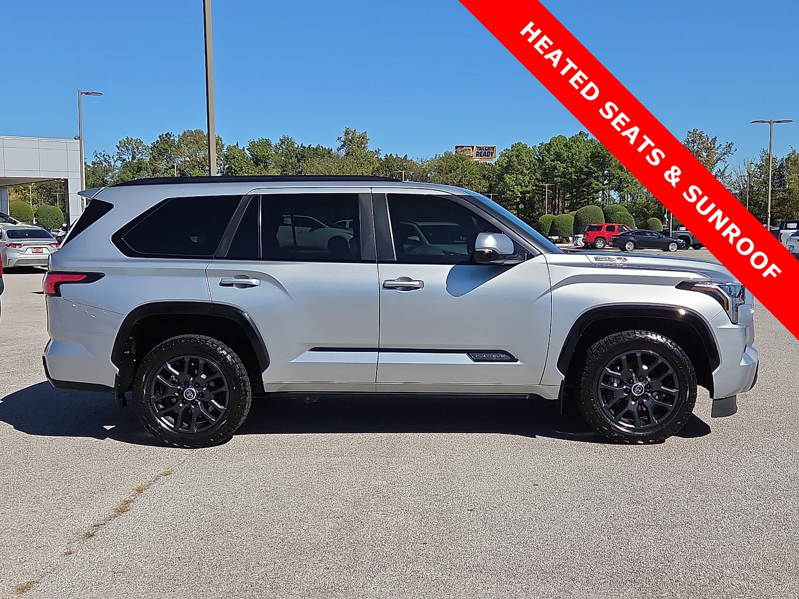 Used 2024 Toyota Sequoia Platinum AWD/4WD image 6