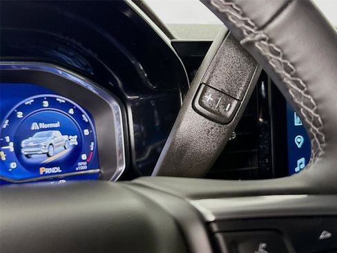 Used 2025 Chevrolet Silverado 1500 RST image 17