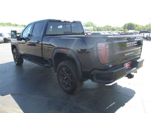 Used 2024 GMC Sierra 2500 AT4 w/ AT4 Premium Plus Package AWD/4WD image 10