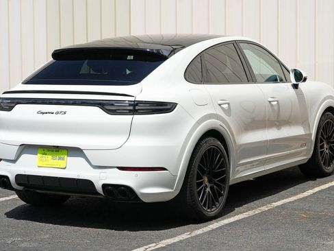 Used 2023 Porsche Cayenne GTS AWD/4WD image 61
