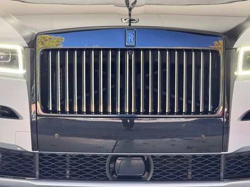 Certified 2023 Rolls-Royce Ghost Black Badge w/ Black Badge Ghost Package image 61