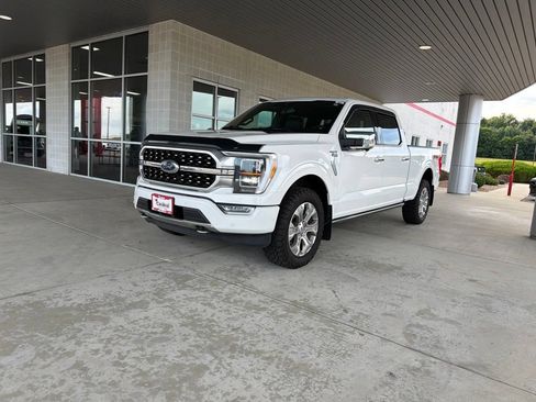 Used 2021 Ford F150 Platinum w/ FX4 Off-Road Package AWD/4WD image 2