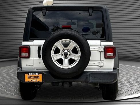 Used 2019 Jeep Wrangler Sport AWD/4WD image 5