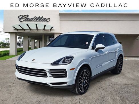 Used 2022 Porsche Cayenne Platinum Edition image 1