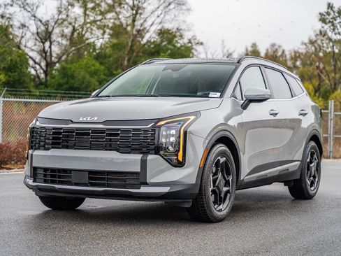 Used 2026 Kia Sportage EX w/ EX Panorama Roof Package image 3