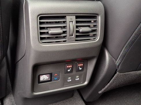 New 2026 Nissan Rogue Platinum image 8