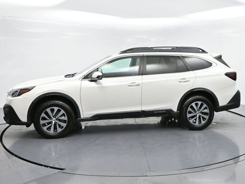 Used 2020 Subaru Outback Premium AWD/4WD image 4
