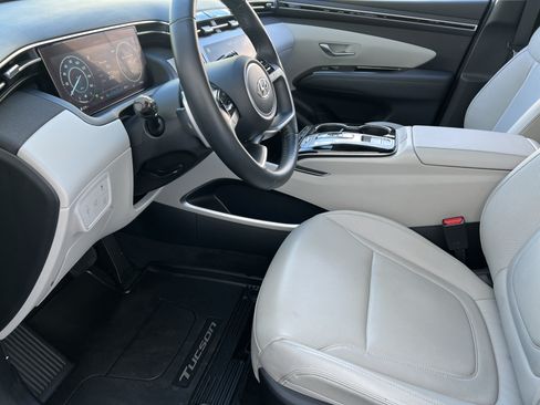 Used 2024 Hyundai Tucson Limited AWD/4WD image 15
