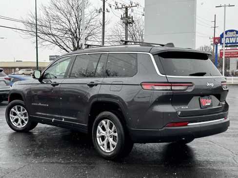 Used 2022 Jeep Grand Cherokee L Limited image 17