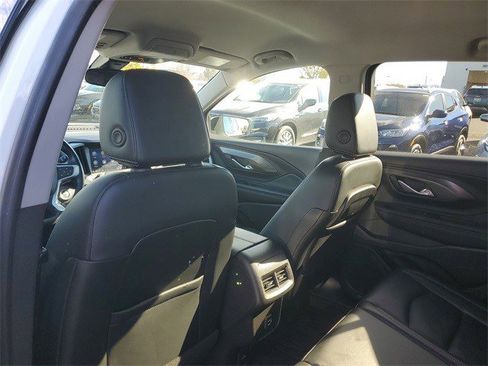 Certified 2022 GMC Terrain SLT w/ Elevation Edition image 11