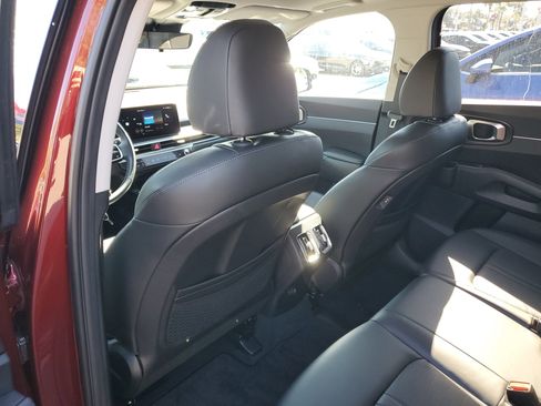 Certified 2024 Kia Sorento S w/ Panoramic Sunroof Package image 16