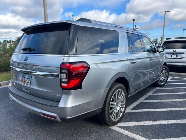 Used 2023 Ford Expedition Max Limited RWD image 5