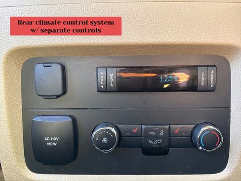 Used 2017 Ford Expedition Limited image 29