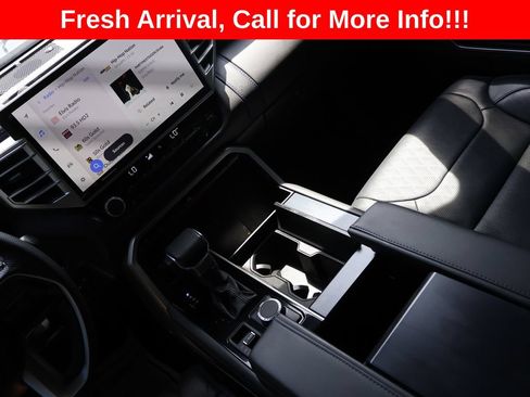 Used 2025 Toyota Tundra Platinum AWD/4WD image 18