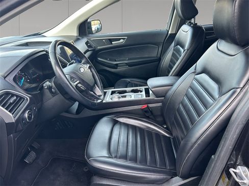 Used 2023 Ford Edge SEL image 10