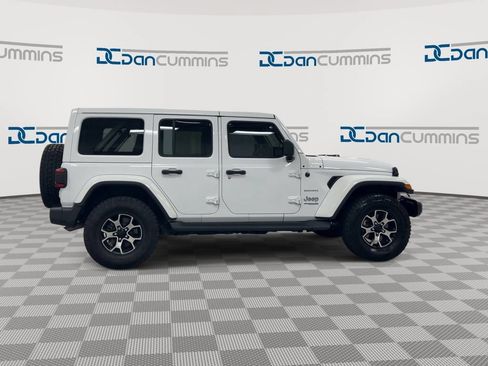 Used 2021 Jeep Wrangler Unlimited Sahara AWD/4WD image 9