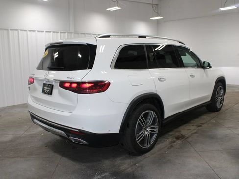 Used 2024 Mercedes-Benz GLS 450 4MATIC image 9