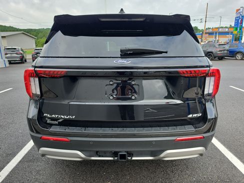 Used 2025 Ford Explorer Platinum w/ LUX Leather Package AWD/4WD image 4