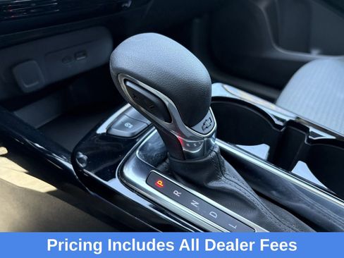 Used 2025 Chevrolet Trax LT FWD image 21