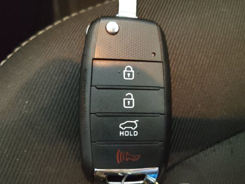 Used 2019 Kia Soul + FWD image 32