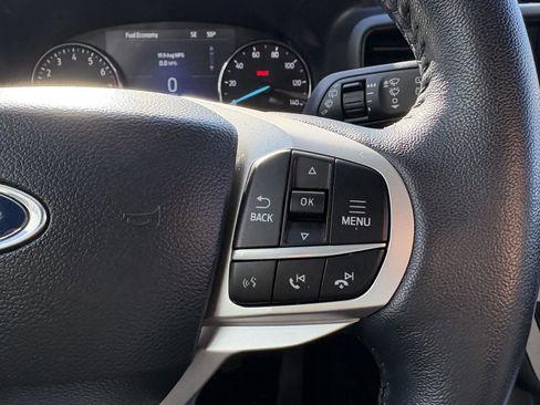 Used 2023 Ford Explorer XLT w/ Class IV Trailer Tow Package image 11