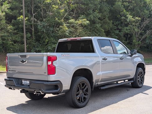 Used 2023 Chevrolet Silverado 1500 LT Trail Boss w/ Protection Package AWD/4WD image 9