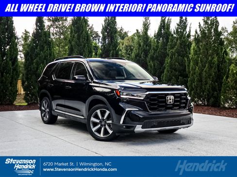 Used 2024 Honda Pilot Elite image 1