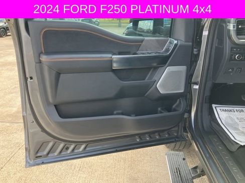 Used 2024 Ford F250 Platinum w/ FX4 Off-Road Package image 25