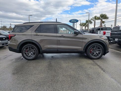New 2026 Ford Explorer ST image 3