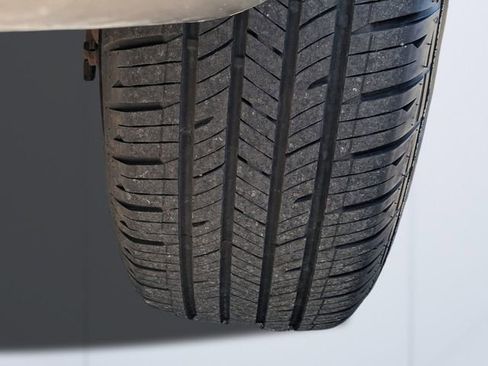 Used 2004 Jeep Grand Cherokee Limited RWD image 13