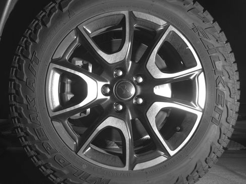 Used 2025 Jeep Compass Trailhawk AWD/4WD image 12