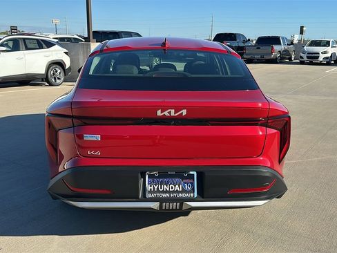 Used 2025 Kia K4 LXS image 11