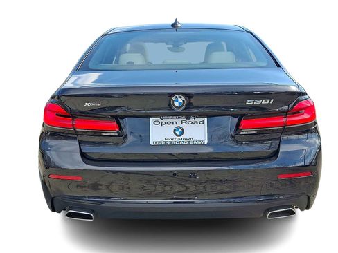 Certified 2023 BMW 530i xDrive w/ Premium Package image 5