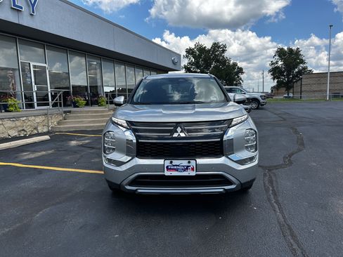 Used 2025 Mitsubishi Outlander SE FWD image 5