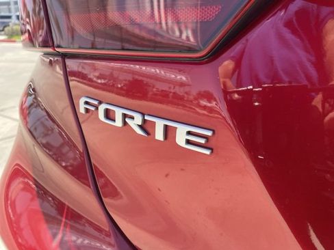 Used 2024 Kia Forte LXS FWD image 29