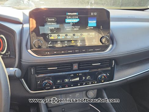 Used 2021 Nissan Rogue Platinum image 9