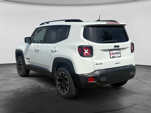 Used 2023 Jeep Renegade Latitude AWD/4WD image 7