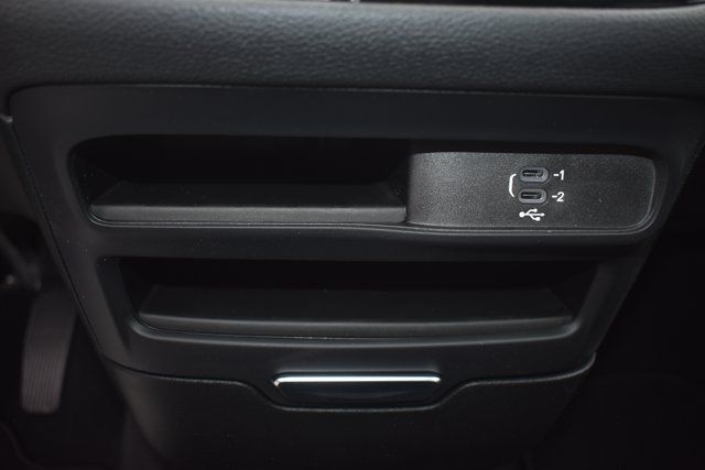 New 2026 Chrysler Pacifica Select FWD image 27