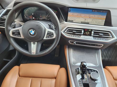 Used 2022 BMW X5 xDrive40i w/ M Sport Package AWD/4WD image 28