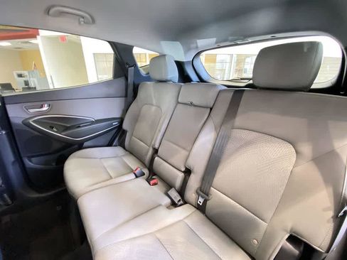 Used 2017 Hyundai Santa Fe Sport w/ 2.4L Value Package 06 image 24